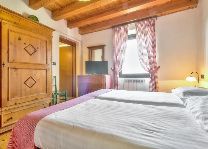 Casa Romantica La Parenzana